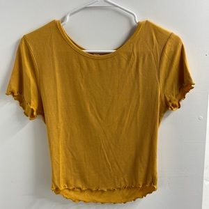 Cropped mustard tee